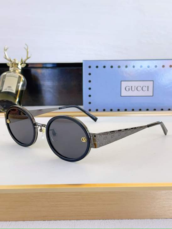 Picture of Gucci Sunglasses _SKUfw80049255fw